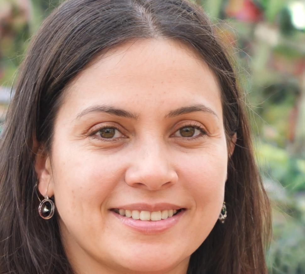 Doctora Carmen Herrera, especialista en tradiciones familiares